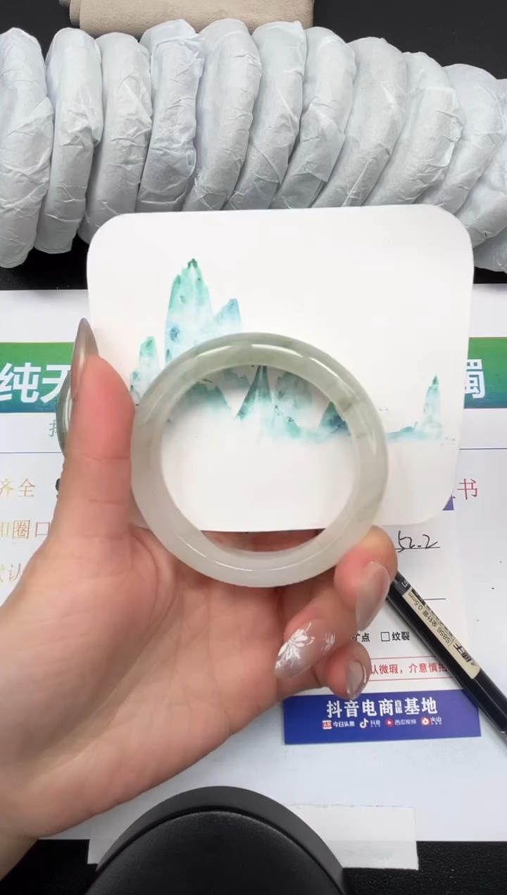 【闪购商品】石英质玉手镯未镶嵌5-52.2