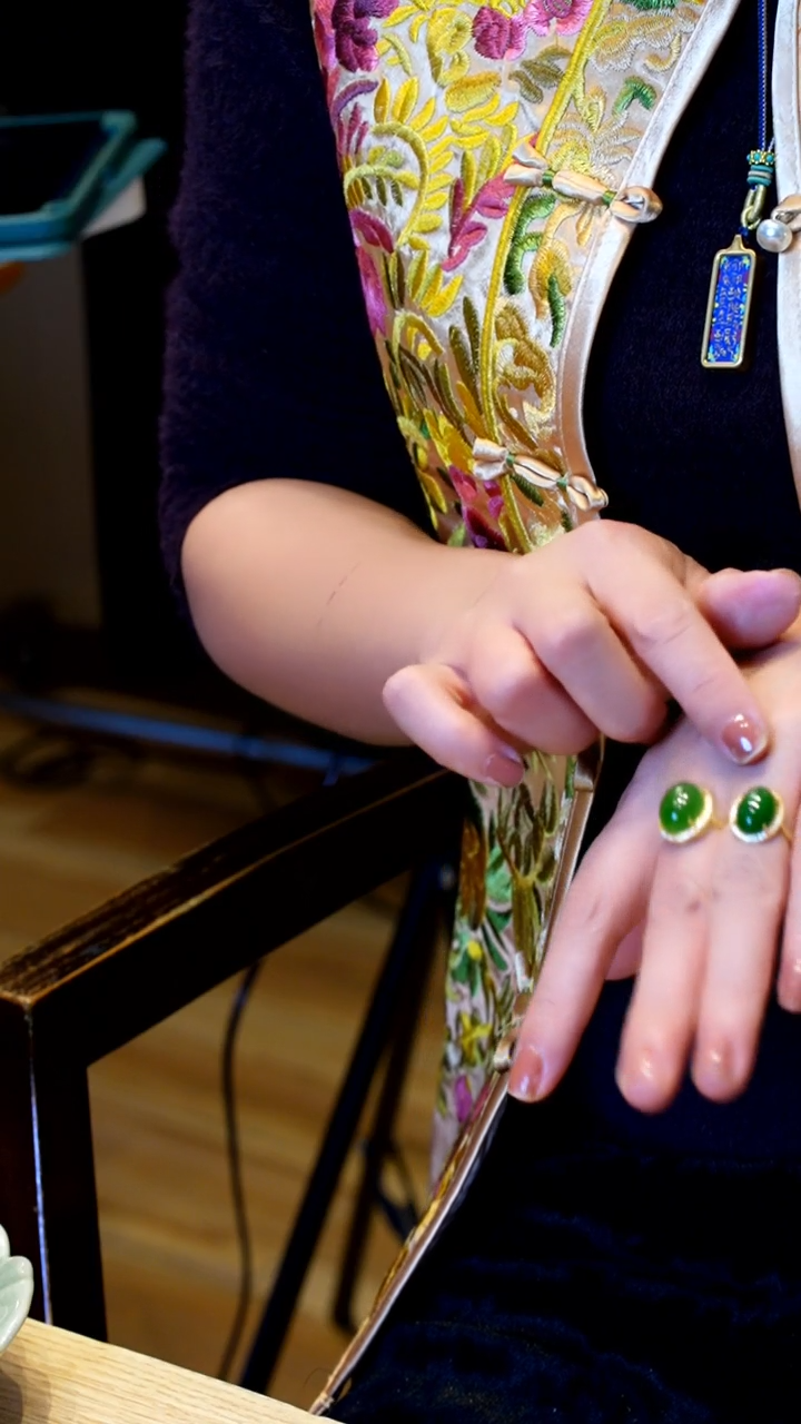 合金无8913碧戒指8913碧戒指