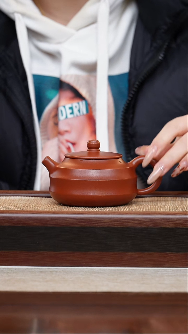 朱泥步步高升200cc宜兴手工紫砂壶
