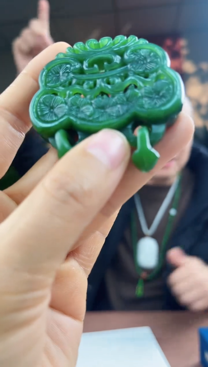 颈饰未镶嵌和田玉a46