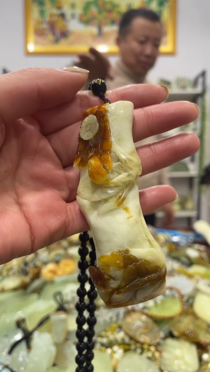 【闪购商品】岫玉吊坠未镶嵌            