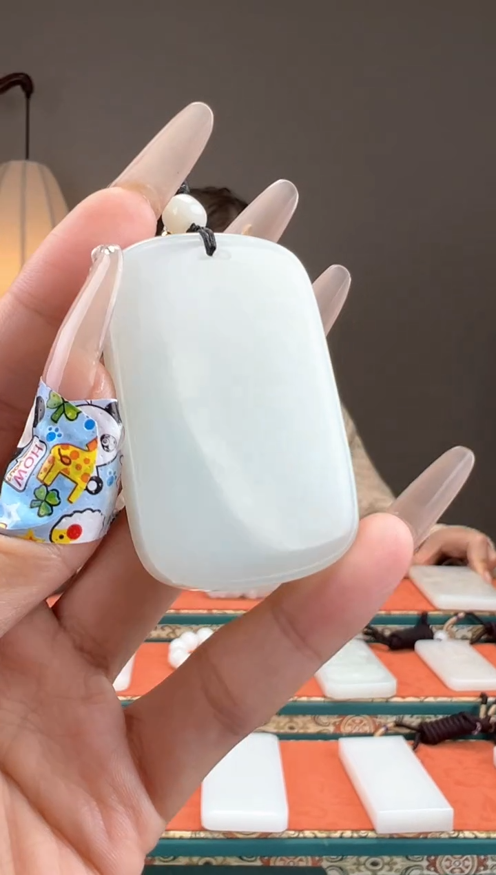 【闪购商品】和田玉颈饰未镶嵌1