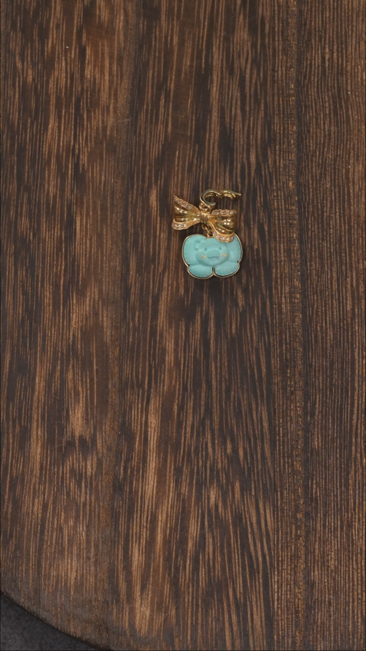 【闪购商品】绿松石挂饰18K金镶嵌1