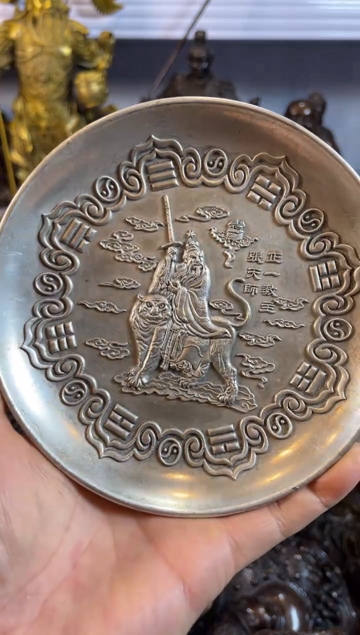 【闪购商品】1案台摆件 物品摆件