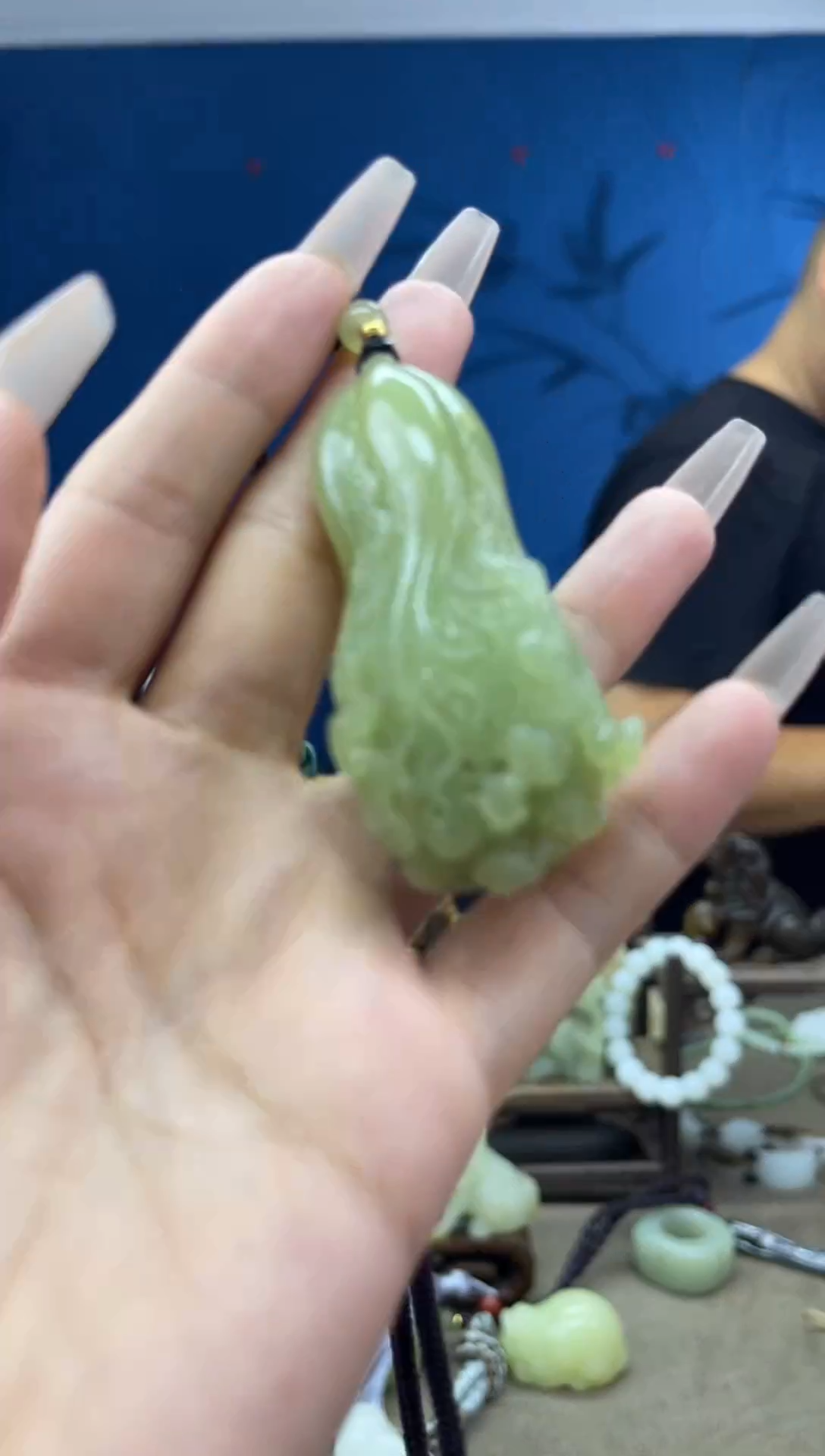 和田玉未镶嵌颈饰1