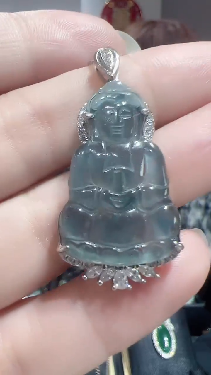 颈饰未镶嵌翡翠2025122610