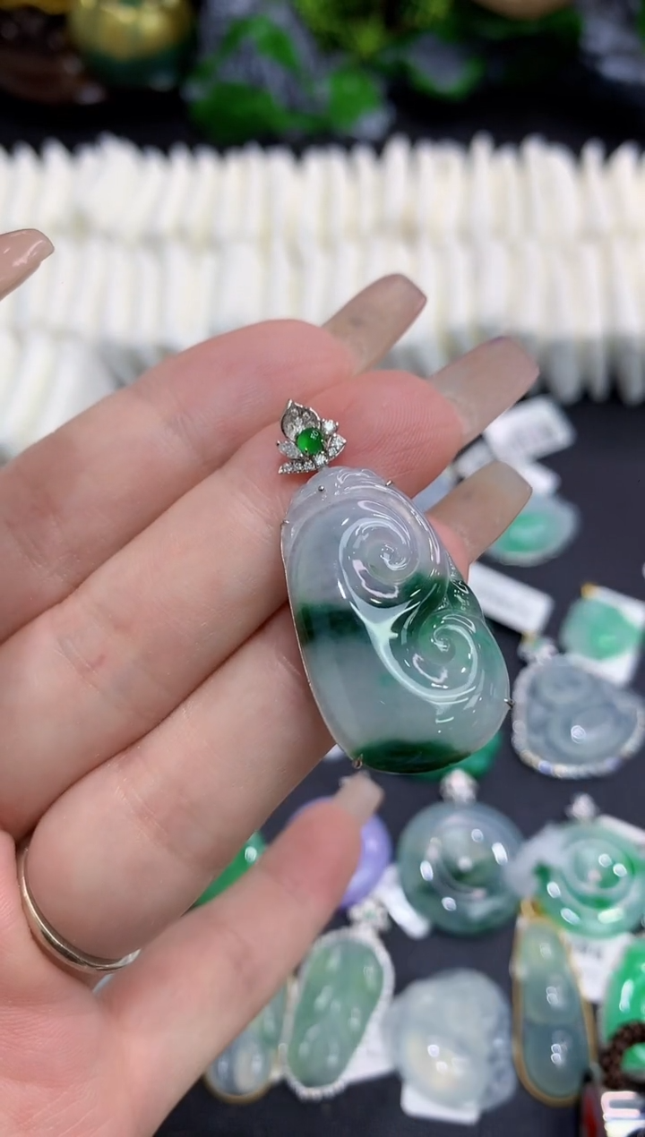 翡翠18K金镶嵌吊坠(不含链)1111