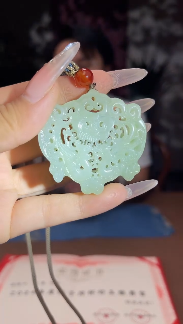 和田玉未镶嵌颈饰A017