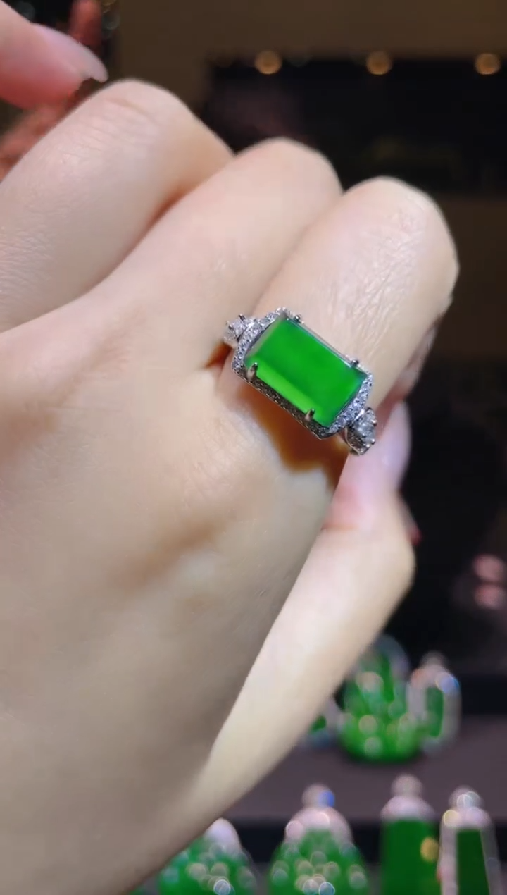 【闪购商品】翡翠吊坠(不含链)银S925镶嵌A73