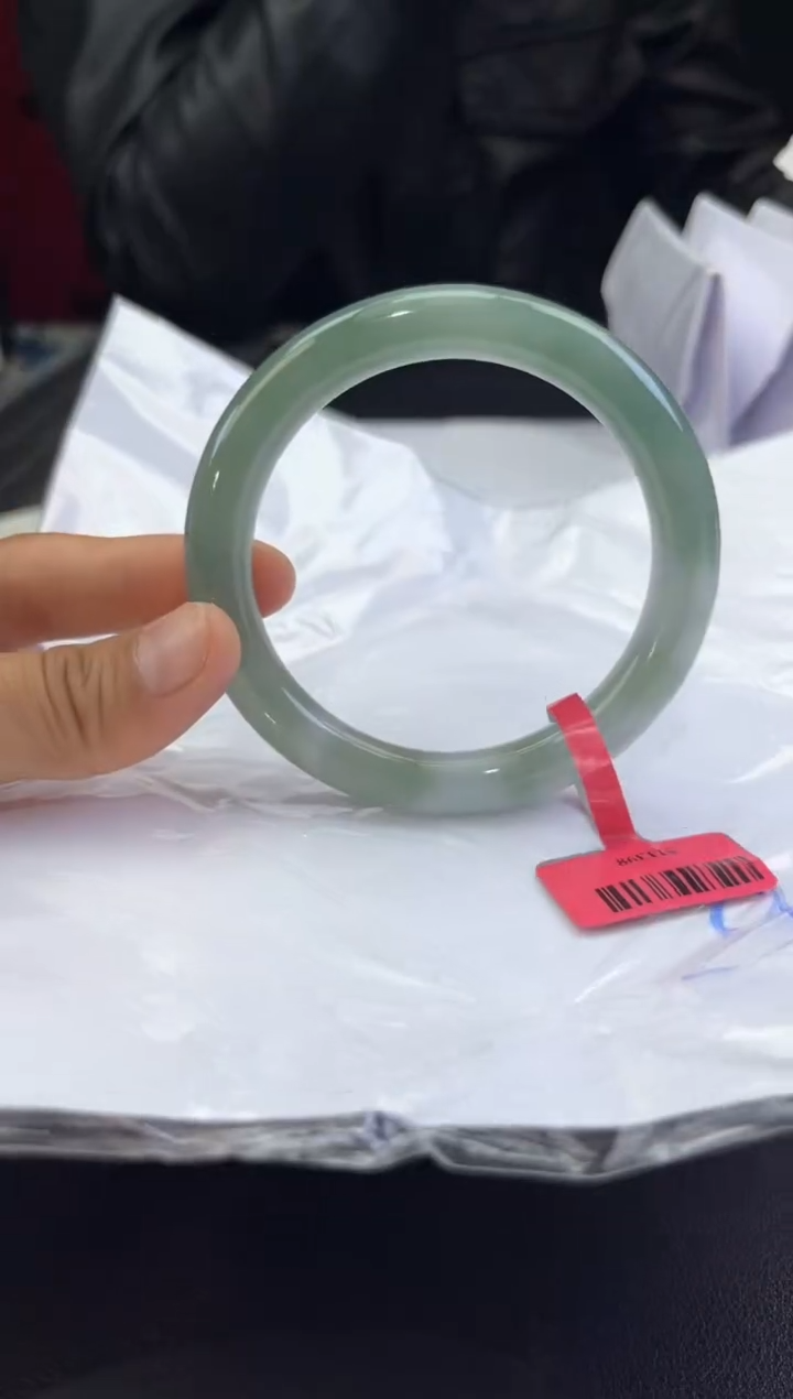 【闪购商品】翡翠手镯未镶嵌翡翠手镯