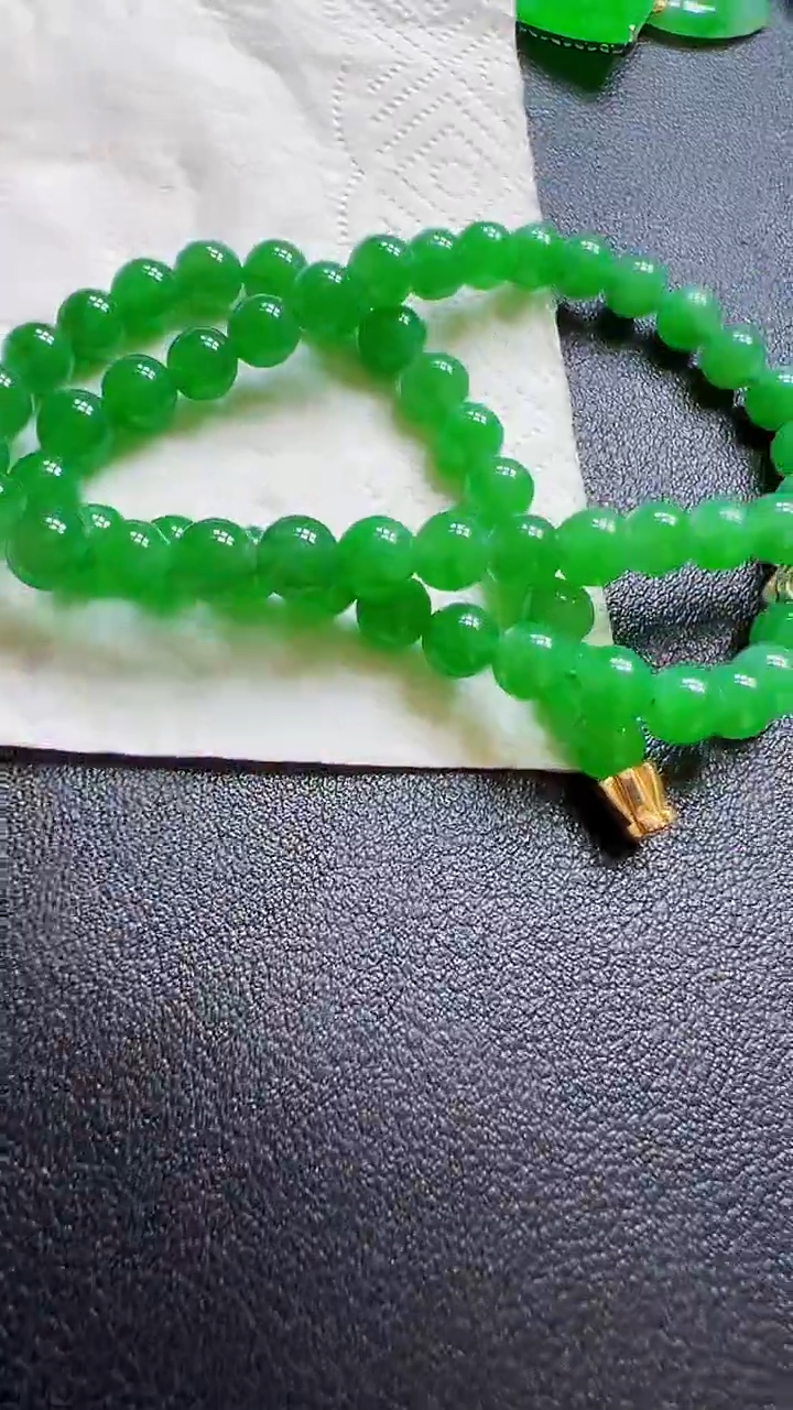 颈饰18K金镶嵌翡翠手串多样性发货发1