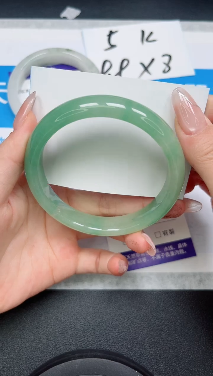 【闪购商品】石英质玉手镯未镶嵌29