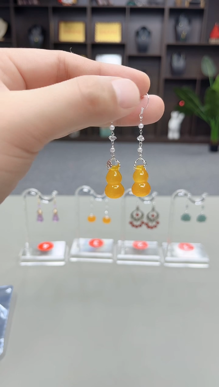 未镶嵌耳饰玛瑙/玉髓333000