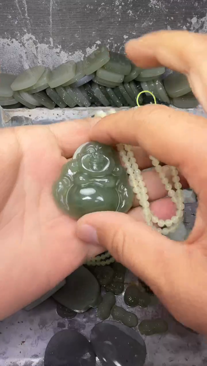 颈饰未镶嵌和田玉大肚佛  带链子