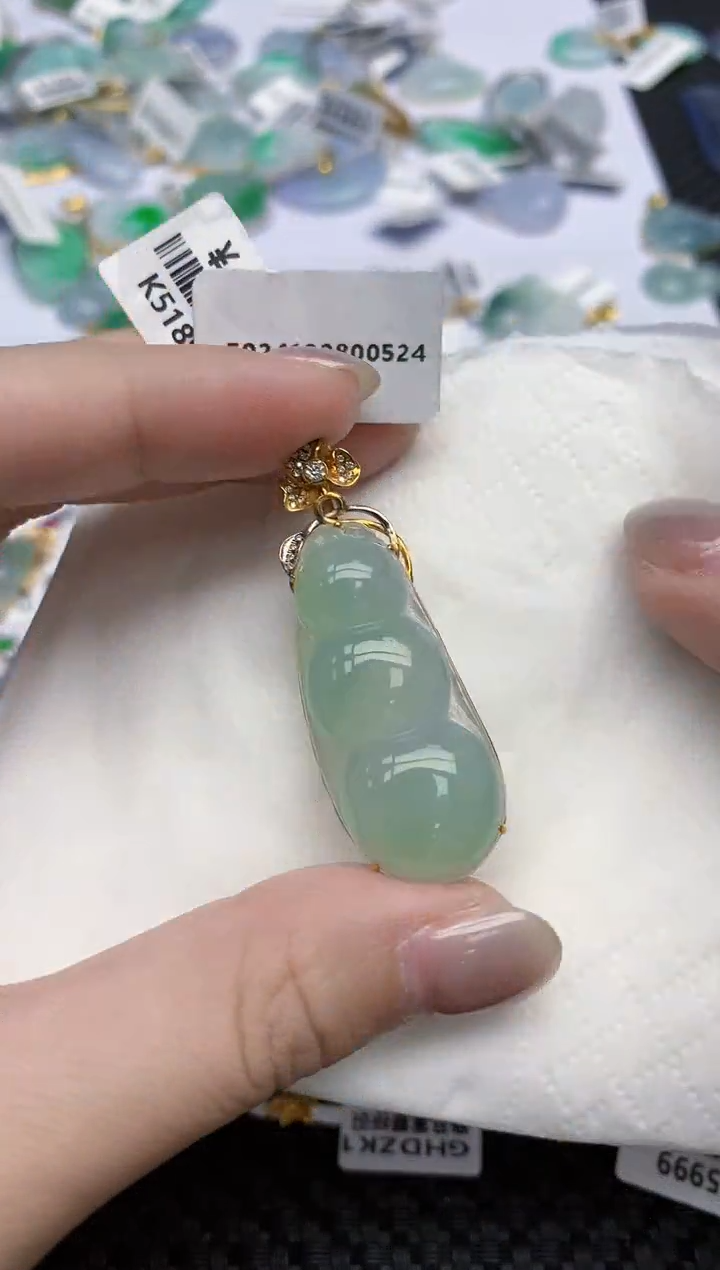 【闪购商品】翡翠颈饰18K金镶嵌天然翡翠A货