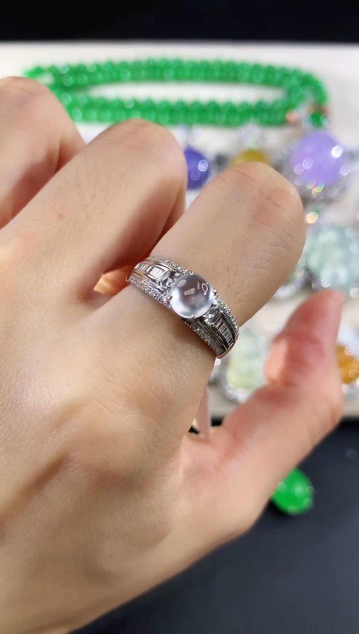 18K金镶嵌戒指翡翠127|8800