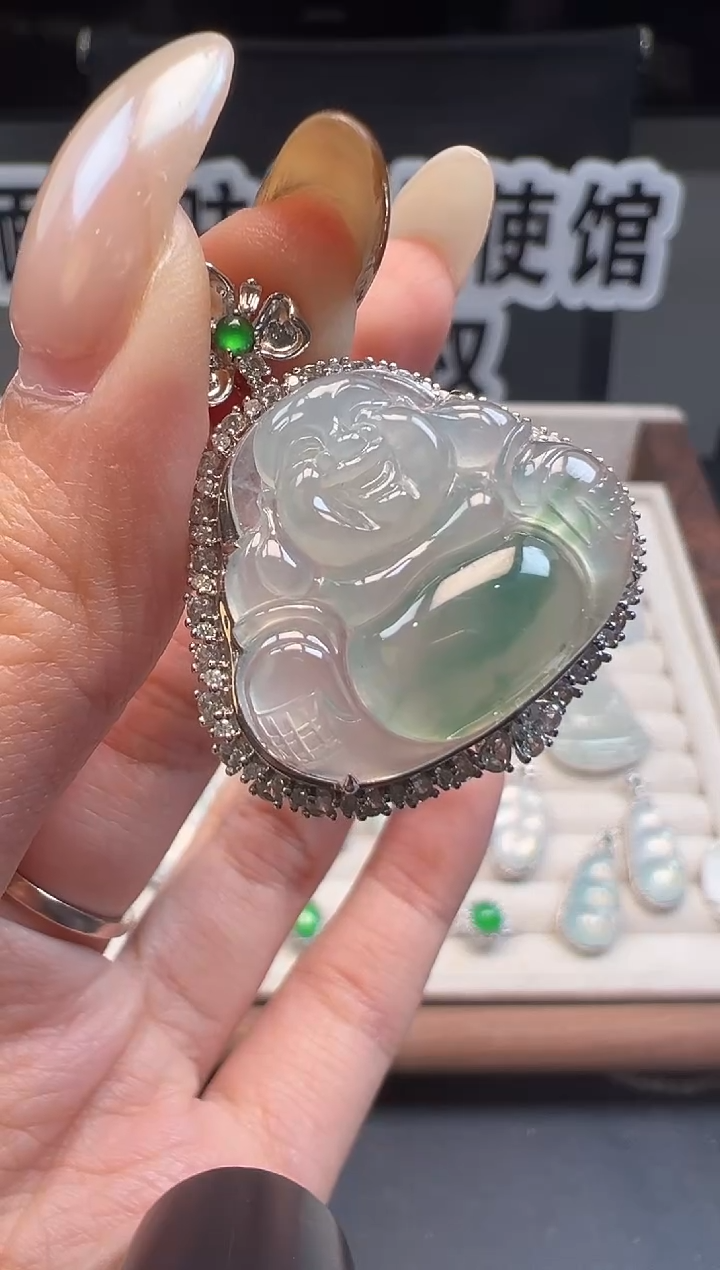 吊坠(不含链)18K金镶嵌翡翠缅甸珠宝严选