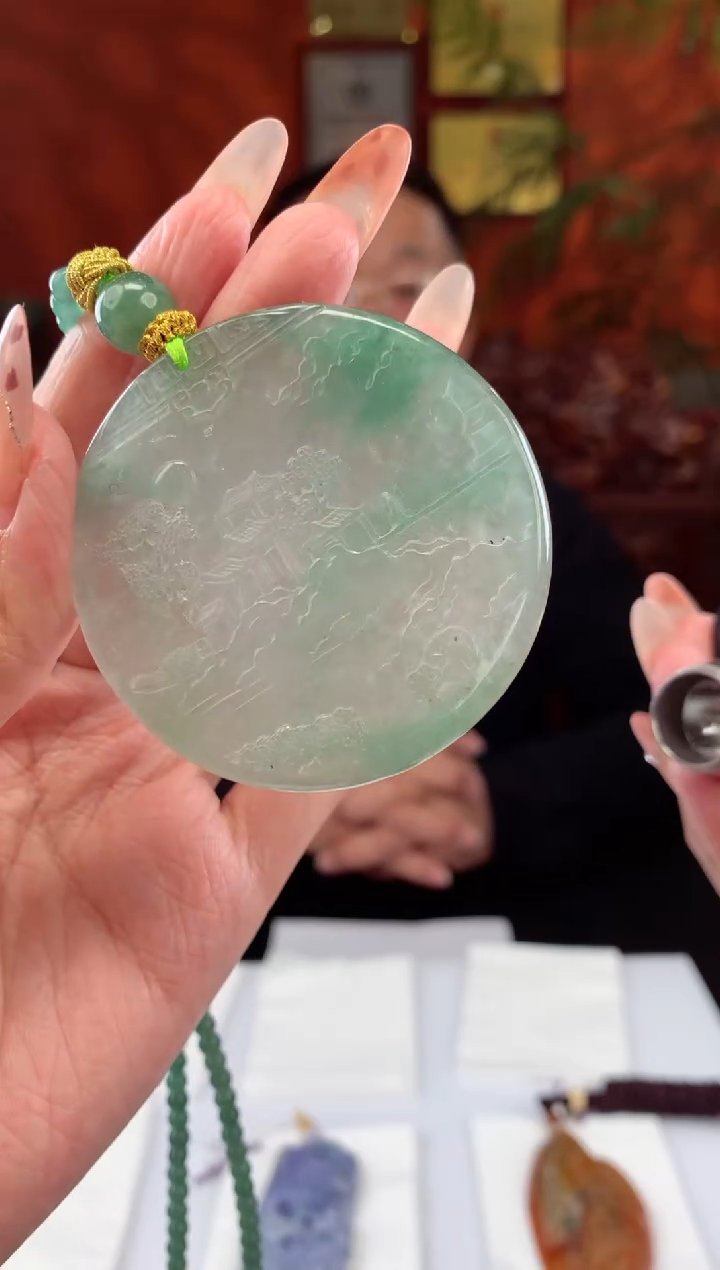 【闪购商品】定制翡翠未镶嵌挂件发货（拍一发一）
