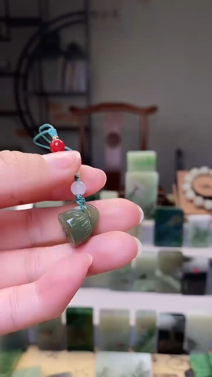 【闪购商品】和田玉挂件未镶嵌133