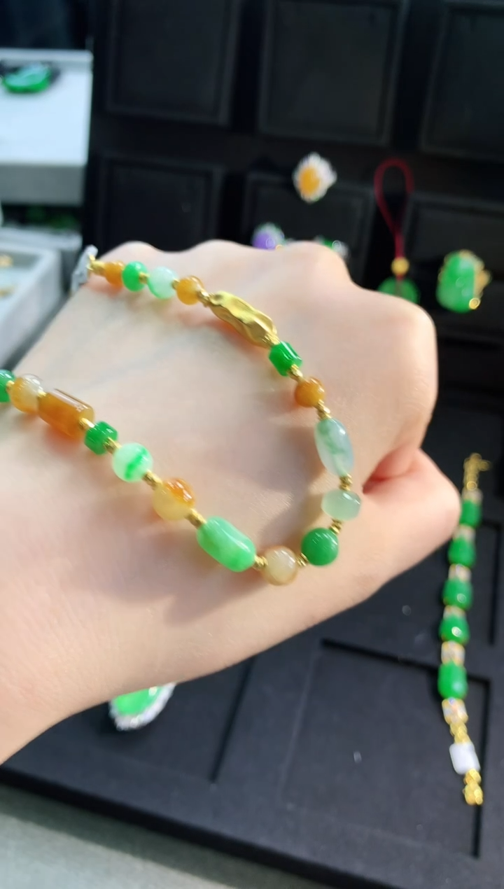 【闪购商品】翡翠手链18K金镶嵌手链