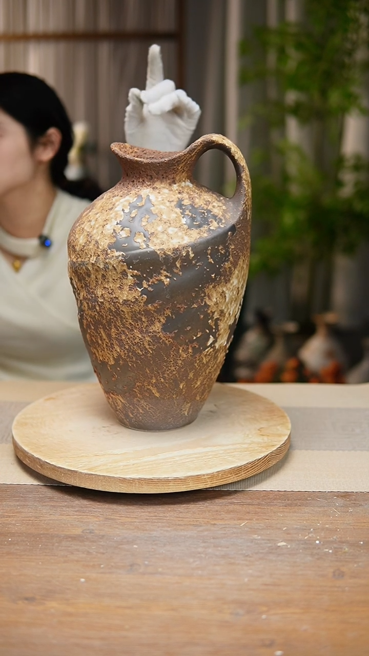 【闪购商品】陶瓷  花器诧寂棕奶壶