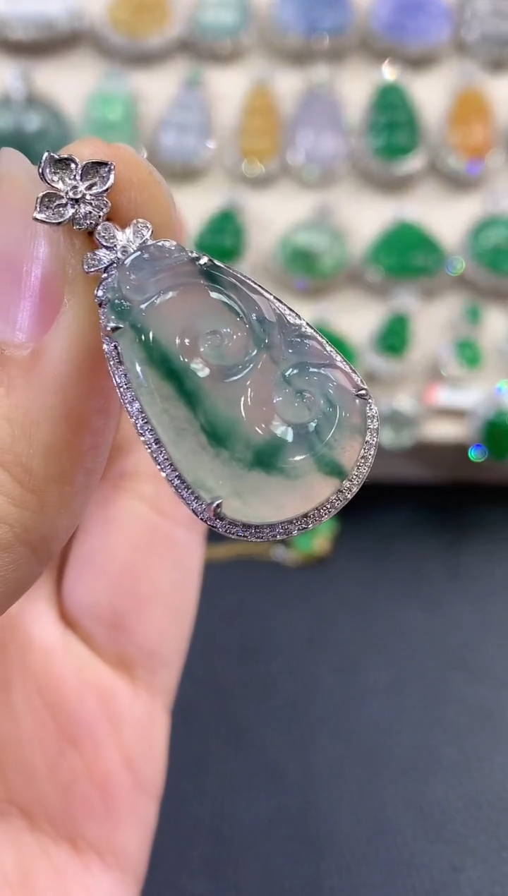 【闪购商品】翡翠吊坠(不含链)18K金镶嵌 C34