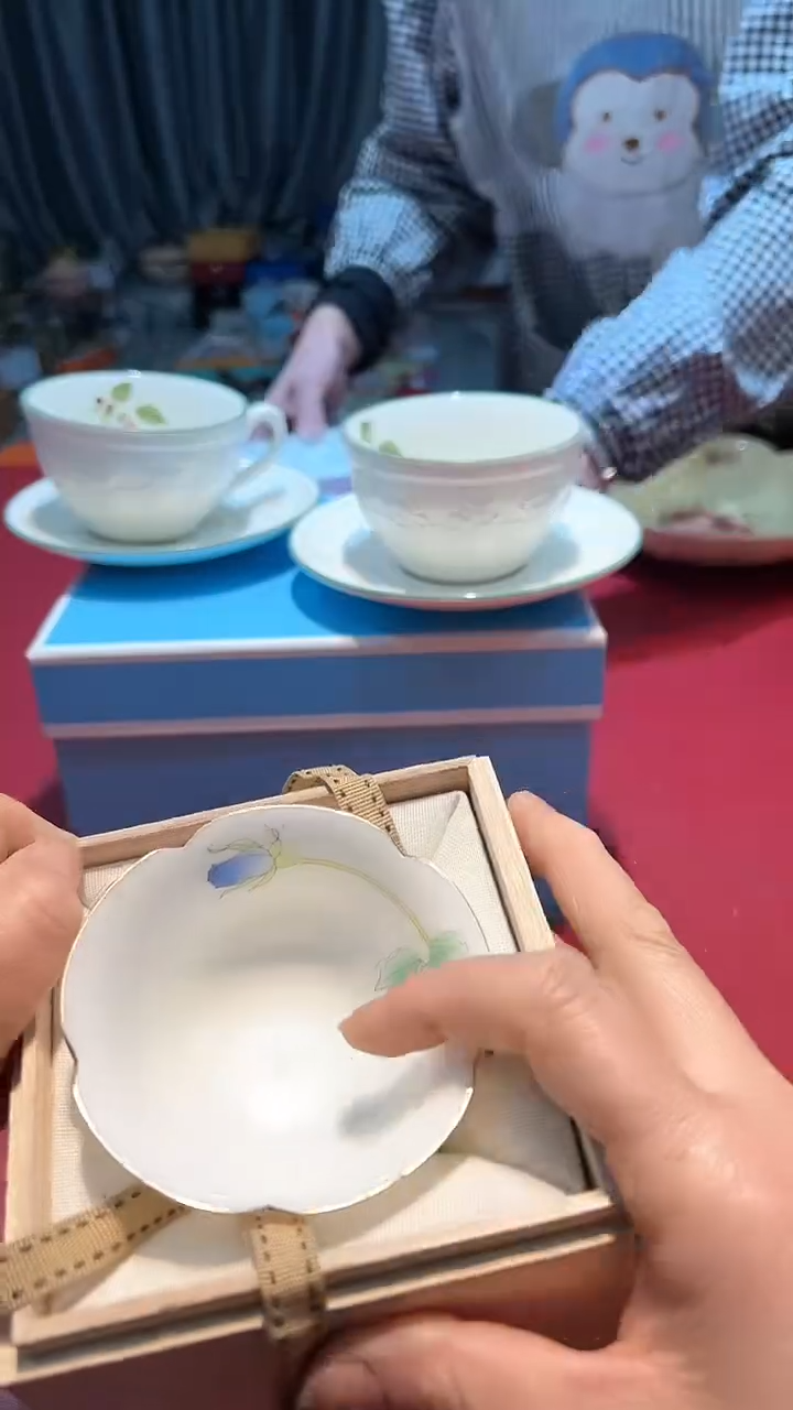 【闪购商品】瓷片锅碗瓢盆一件不剩