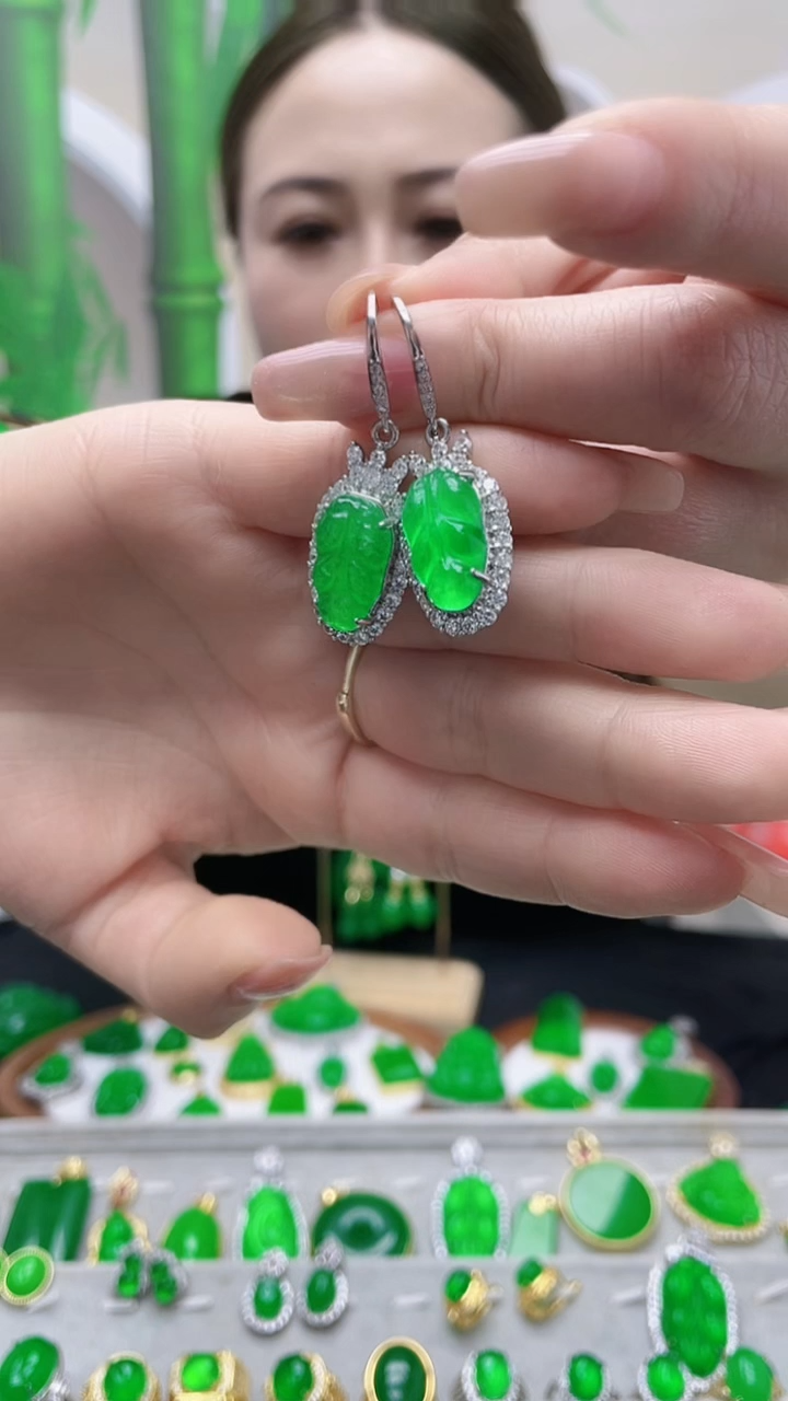 银S925镶嵌翡翠耳饰叶子耳坠