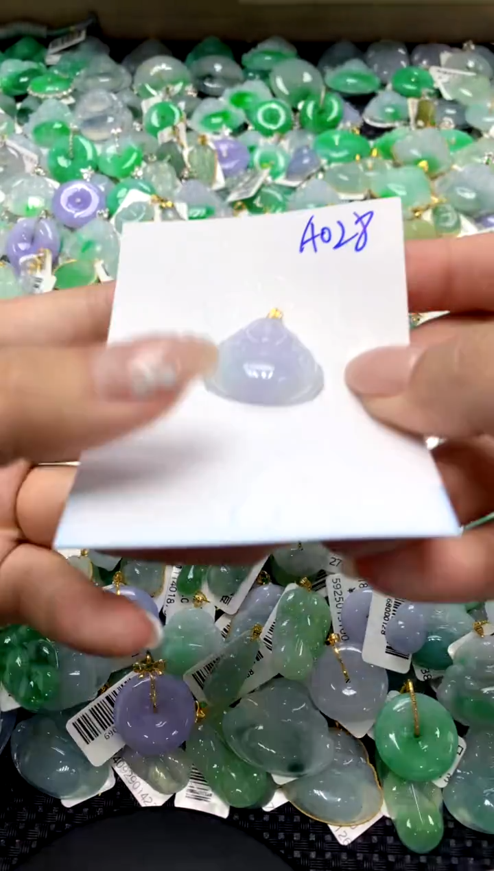 【闪购商品】翡翠颈饰18K金镶嵌111111111111111111