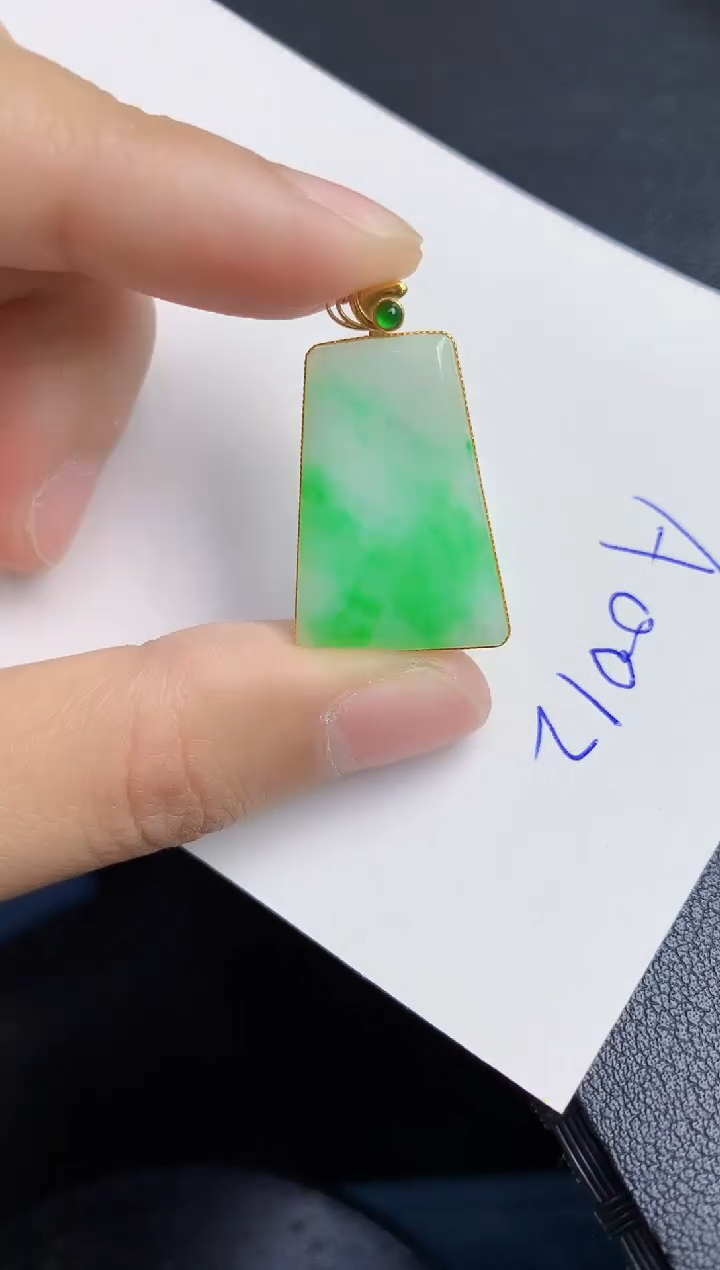 【闪购商品】翡翠颈饰18K金镶嵌00000000000