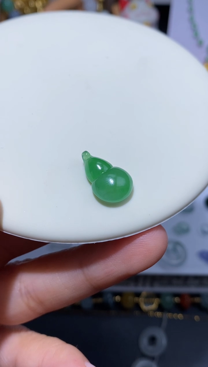 未镶嵌定制翡翠葫芦