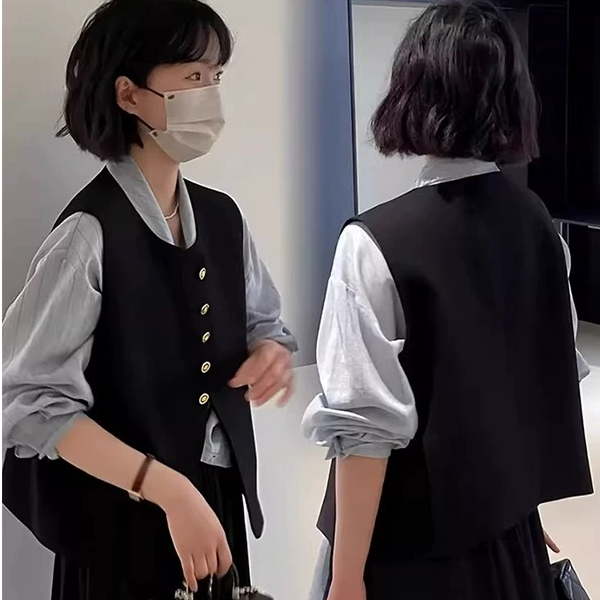 金属扣西装马甲女春秋季宽松外搭无袖短款马夹9802#衣长50