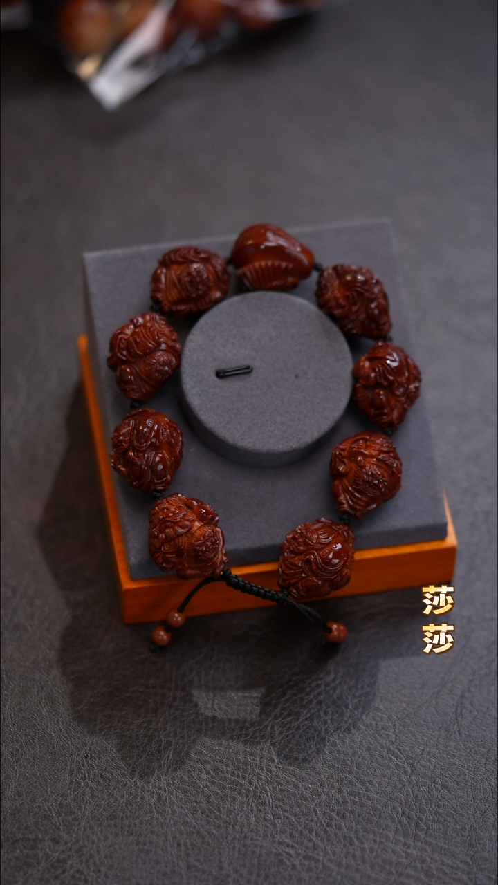 吊坠橄榄核招**?橄榄核