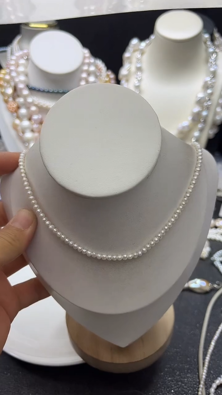 颈饰未镶嵌淡水珍珠多人