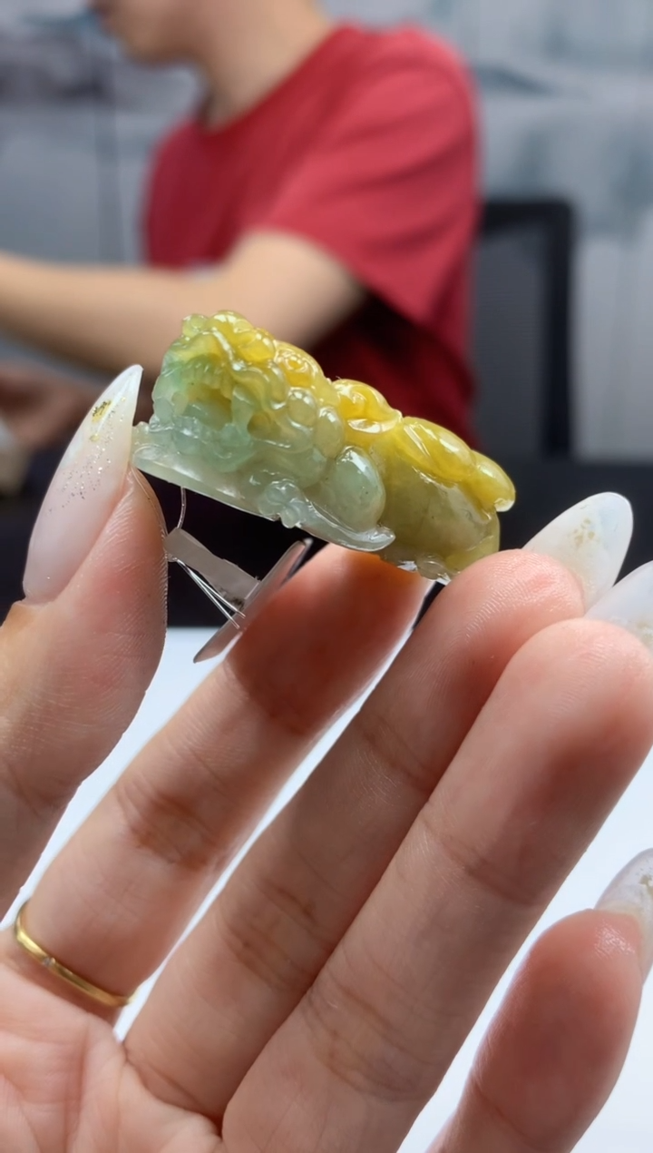 【闪购商品】定制翡翠未镶嵌888ee-毛货挂件52赠金扣