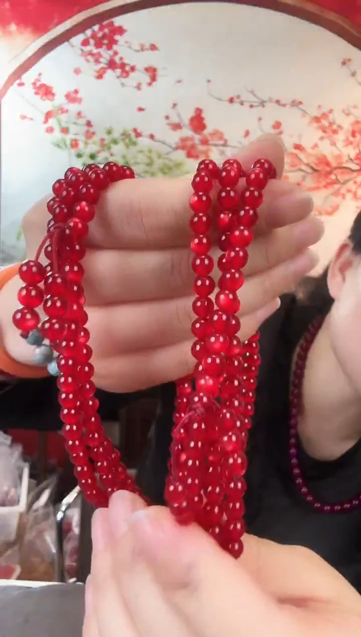 红色小颗粒项链000