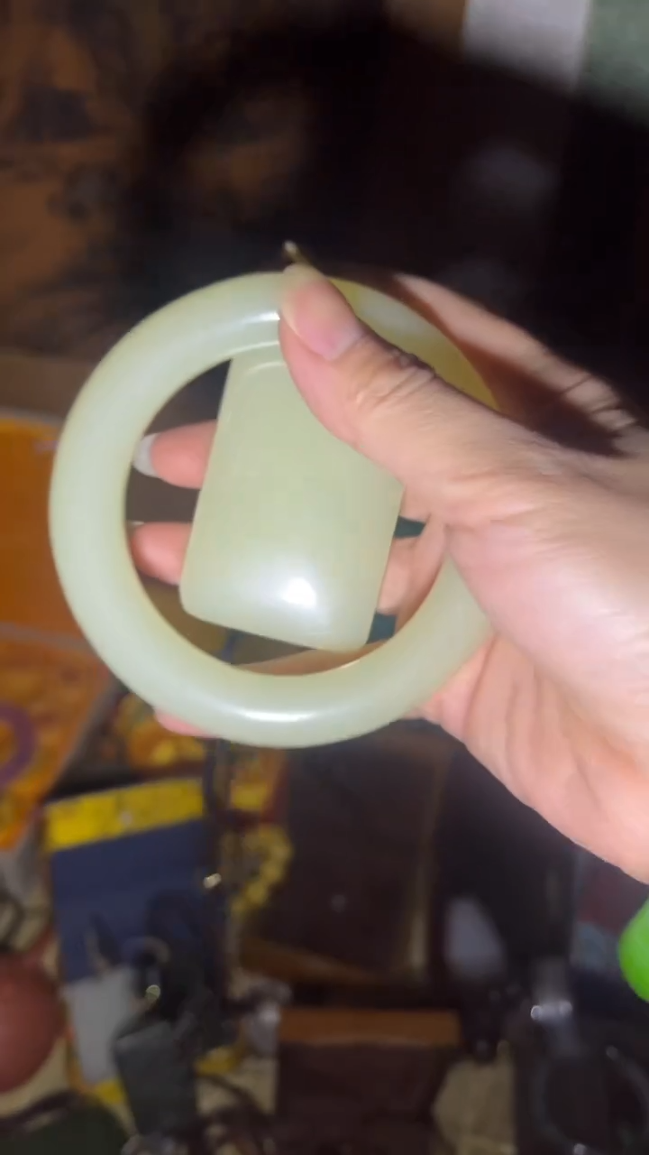 和田玉手镯未镶嵌闪购高端商品链接