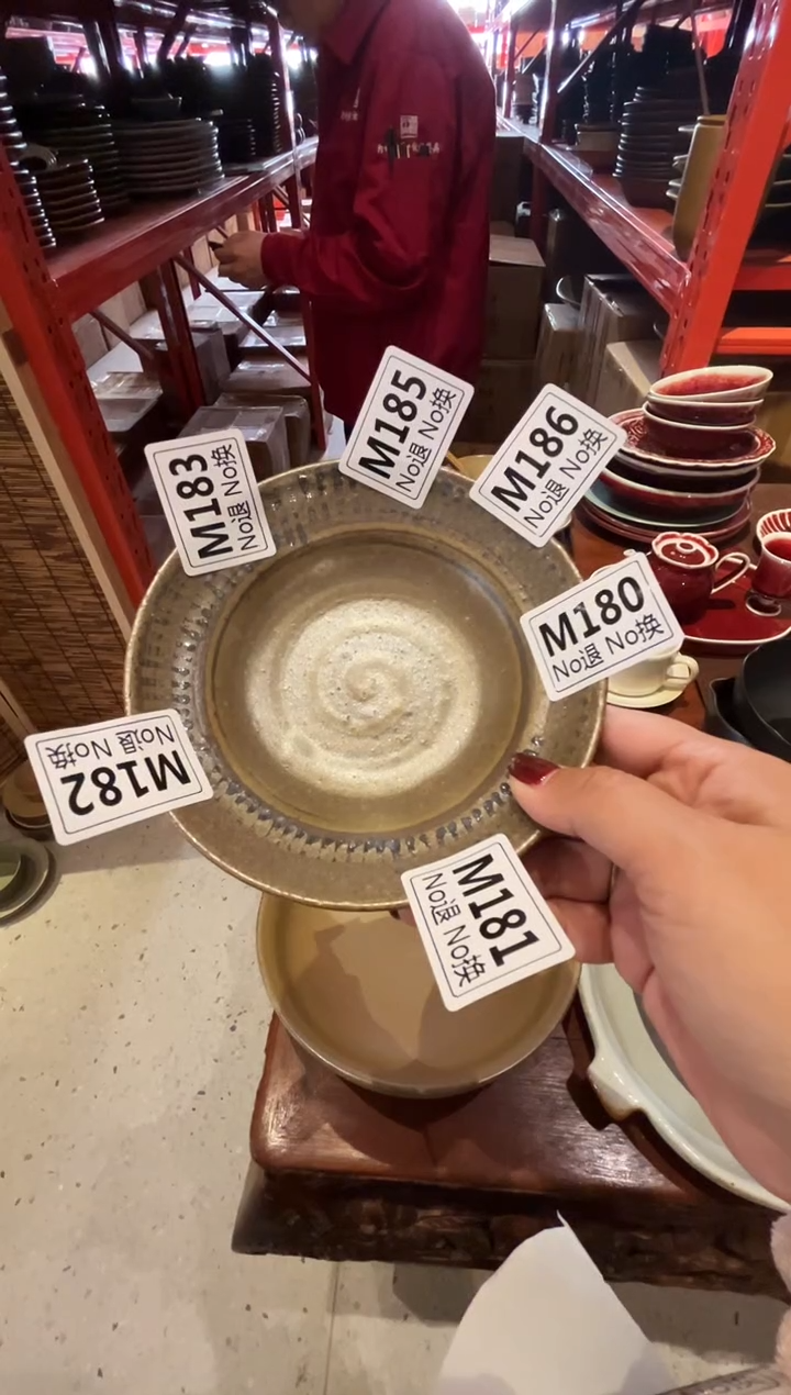 瓷片J*m186 手刷宽边盘2只