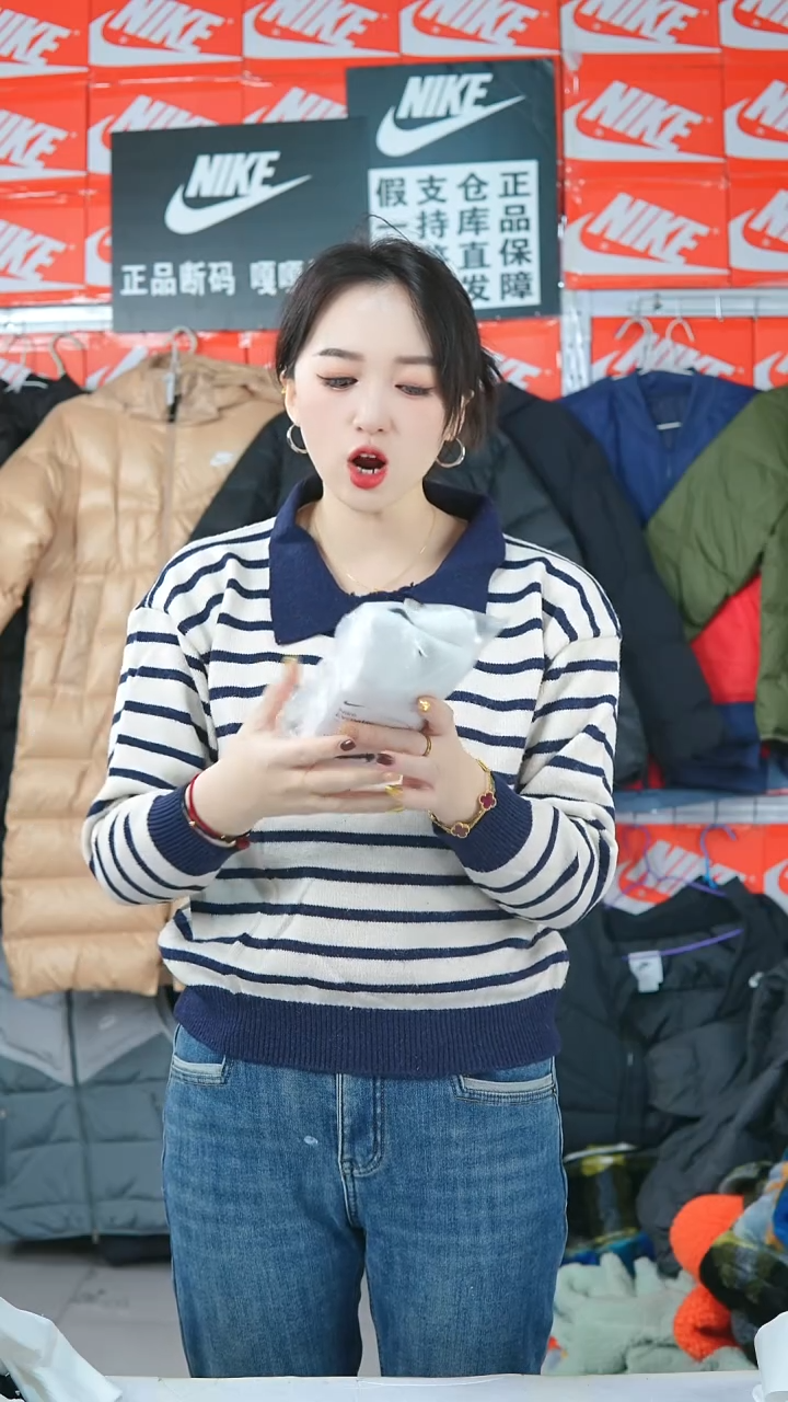 A814 闪购编码Nike/Jordan运动衣以直播间过款为准尺码29.9袜子