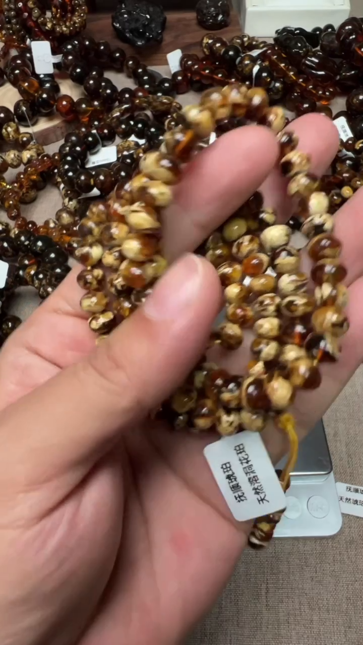 未镶嵌琥珀手链抚顺琥珀