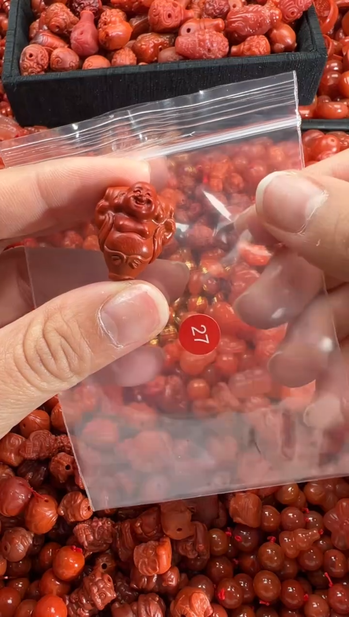 【闪购商品】南红玛瑙颈饰未镶嵌1