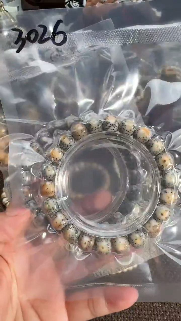 手串星月菩提灰冰大眼（10*9）3026
