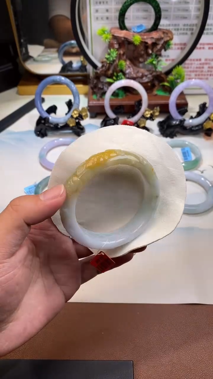 未镶嵌手镯翡翠11  翡翠手镯  60