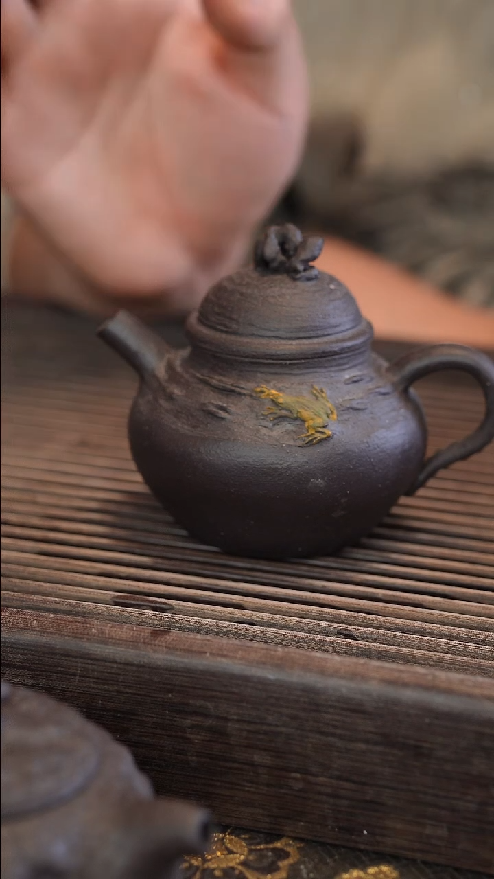 茶壶紫砂原矿手工制作【嘴裂】