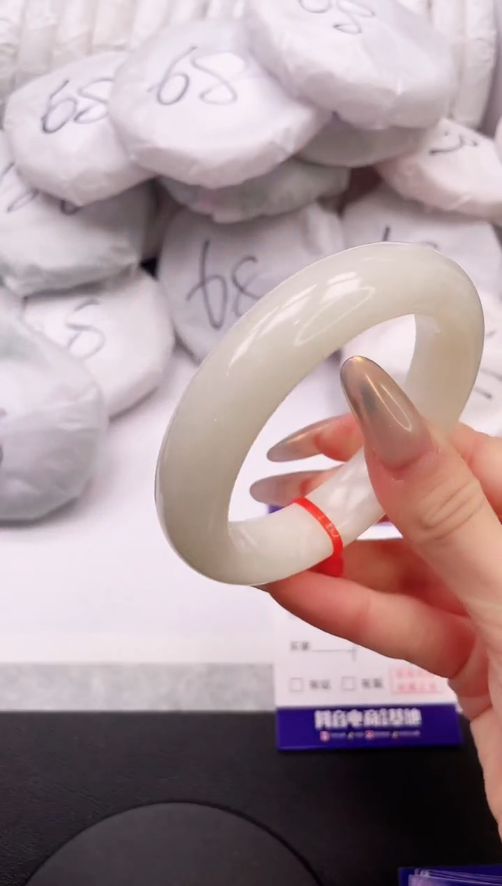 【闪购商品】和田玉手镯未镶嵌31K12-57