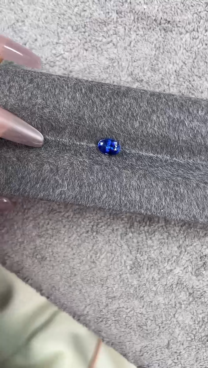 【闪购商品】蓝宝石裸石未镶嵌0.755ct   