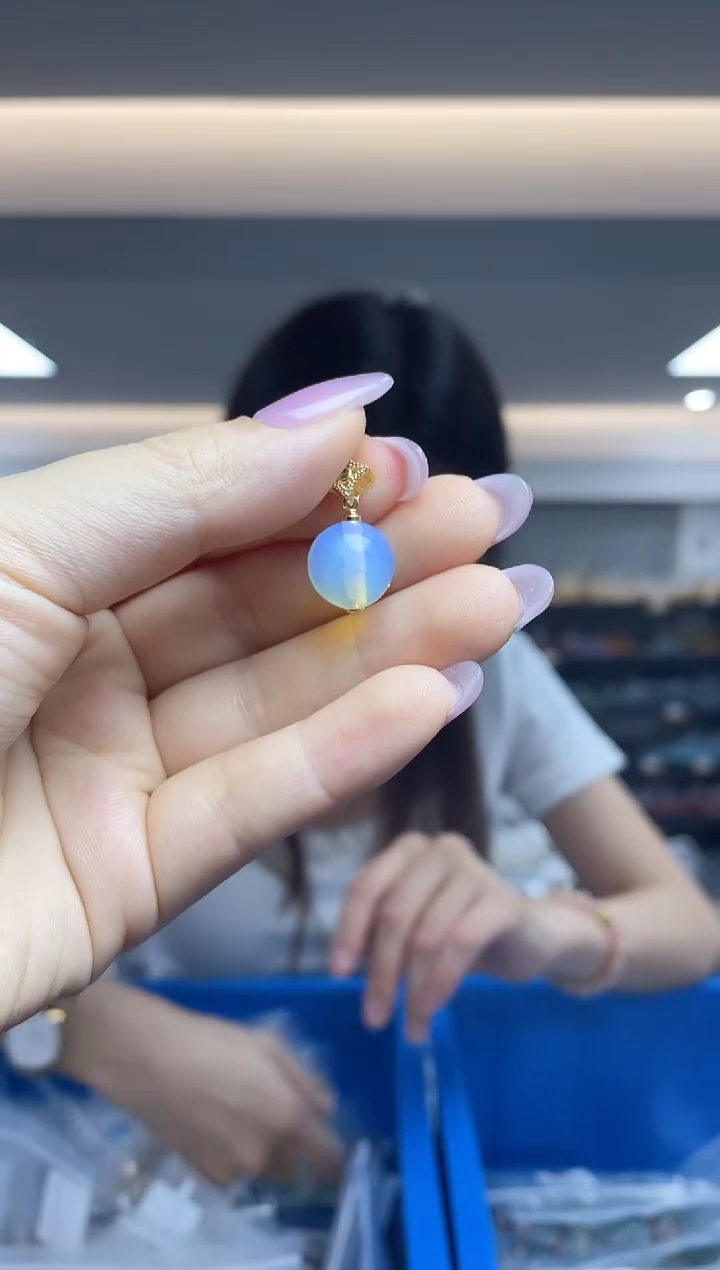 欧泊未镶嵌`（多样性发一件）