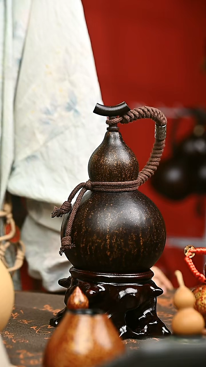 423 550ml  直立稳坐 -大漆葫芦 水壶酒壶 送漏斗底座网兜背带