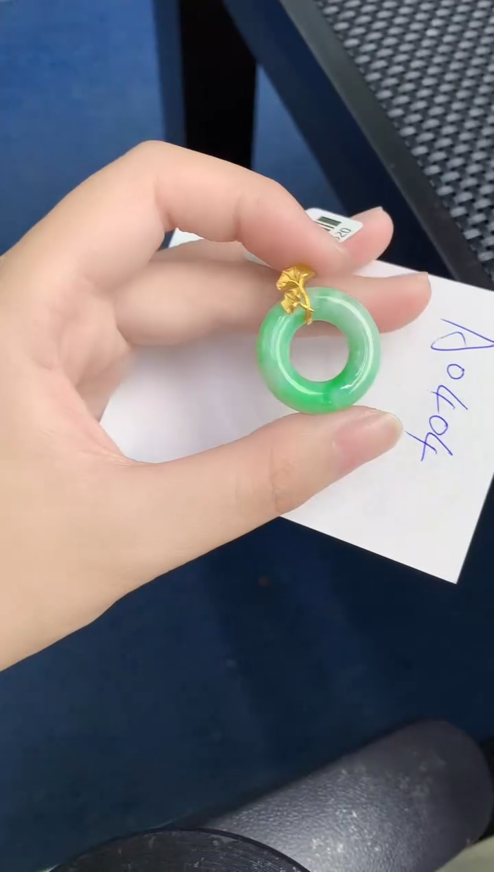 【闪购商品】翡翠颈饰18K金镶嵌000000000