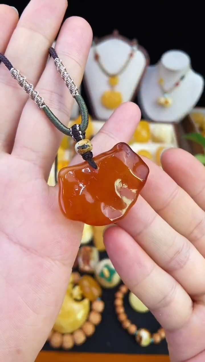 琥珀未镶嵌珠宝奇石柒月